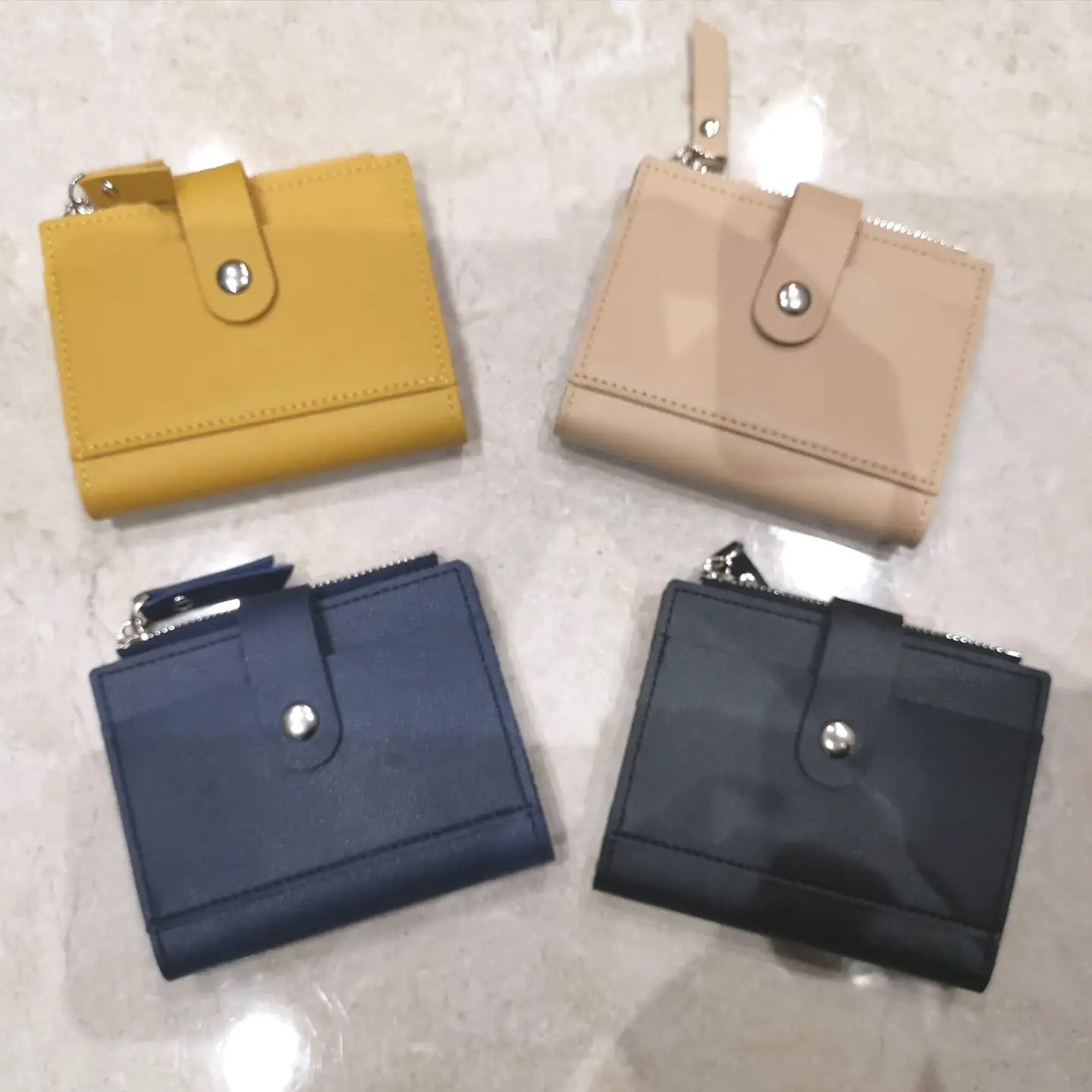 Porte carte en similicuir