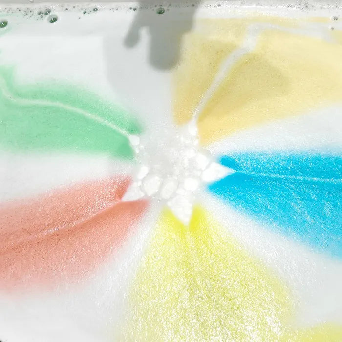 Bombe de bain 150 gr Etoile effet arc en ciel - senteur bubble gum